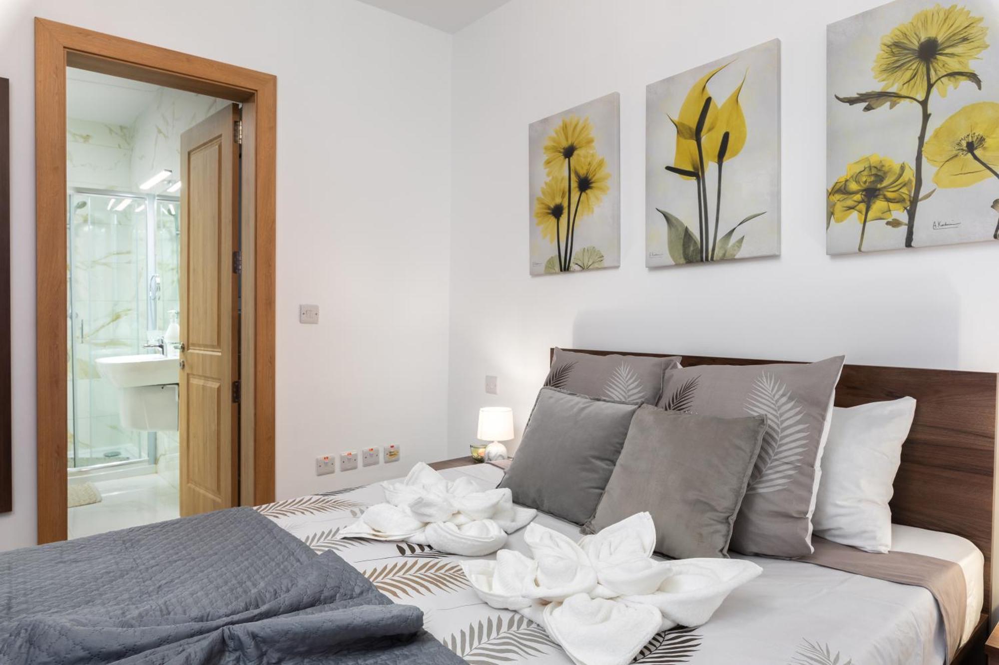 Modern 2Br Stylish Apartment With 2 Balconies - Close To St Julian'S & Sliema & Yacht Marina Pietà エクステリア 写真